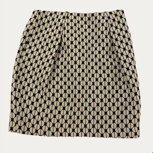 Club Monaco Dresses & Skirts - Club Monaco Skirt